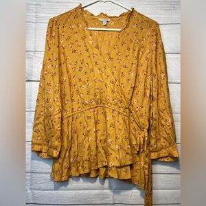 (3x$25) Lucky brand floral blouse size M
